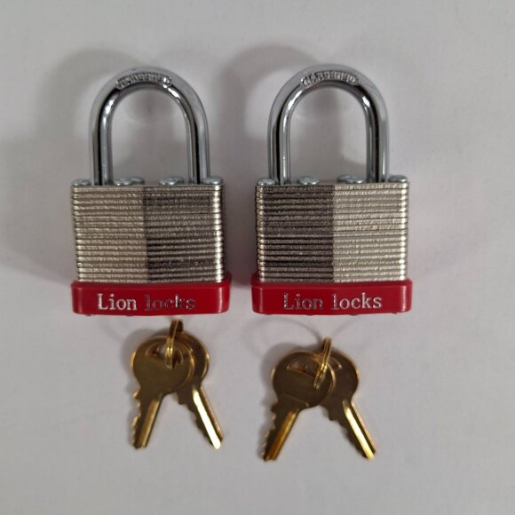 Lion Locks 2  Keyed-Alike Padlocks w/ 1.25" Shackle, 4 Keys Hardened Steel Case - Picture 9 of 9